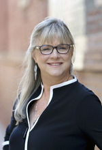 Mara Ellis, Realtor
